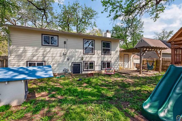 3107 SW Mulvane ST, Topeka, KS 66611