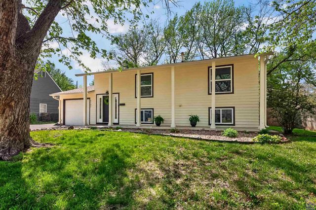 3107 SW Mulvane ST, Topeka, KS 66611