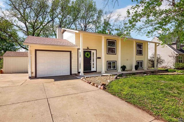 3107 SW Mulvane ST, Topeka, KS 66611