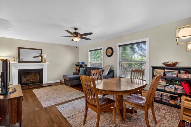 3107 SW Mulvane ST, Topeka, KS 66611