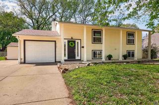 3107 SW Mulvane ST, Topeka, KS 66611