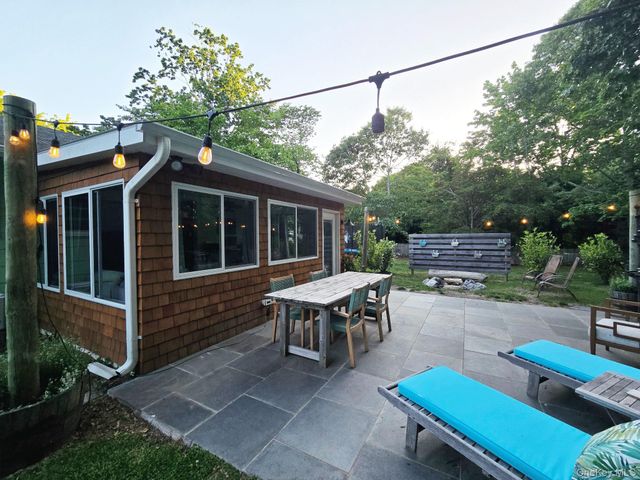 8 Hill Street E, Wading River, NY 11792