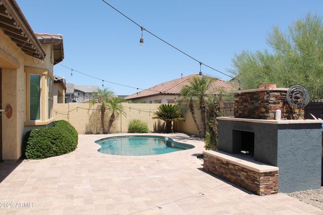 20843 W CARLTON MNR Drive, Buckeye, AZ 85396