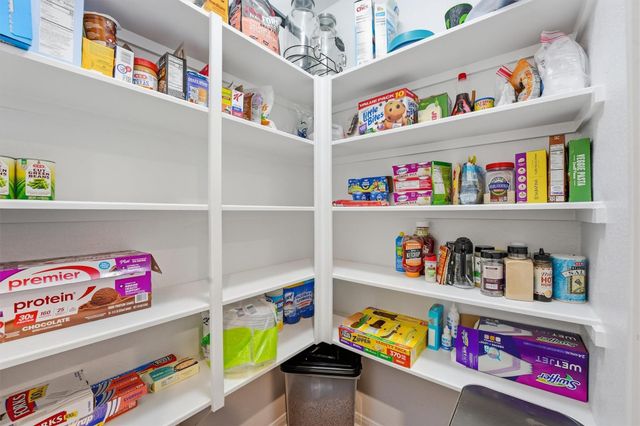 2115 Pacific Loon Ln, Conroe, TX 77385