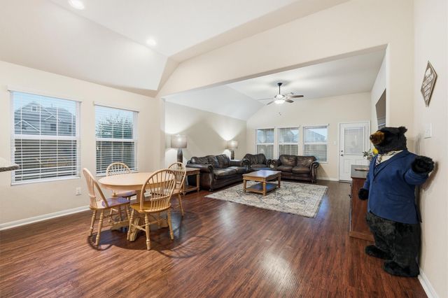 2115 Pacific Loon Ln, Conroe, TX 77385