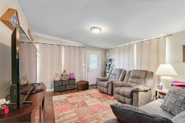 134 FAYE STREET, Hawthorne, FL 32640