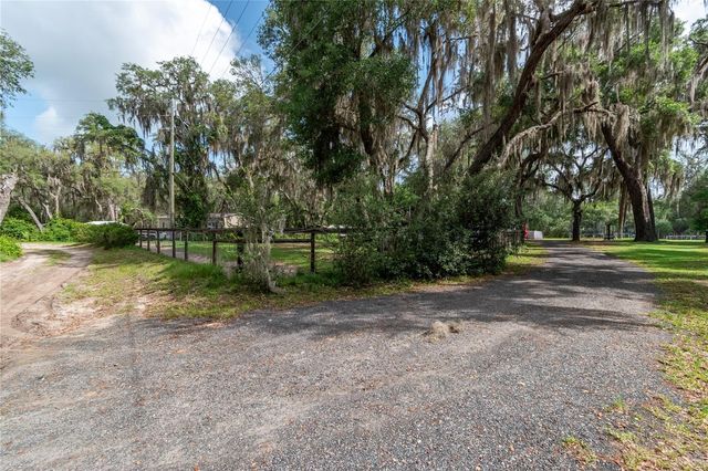 134 FAYE STREET, Hawthorne, FL 32640