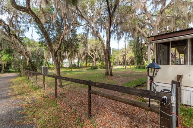134 FAYE STREET, Hawthorne, FL 32640