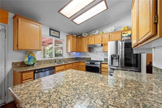 15070 Spring, Fontana, CA 92335