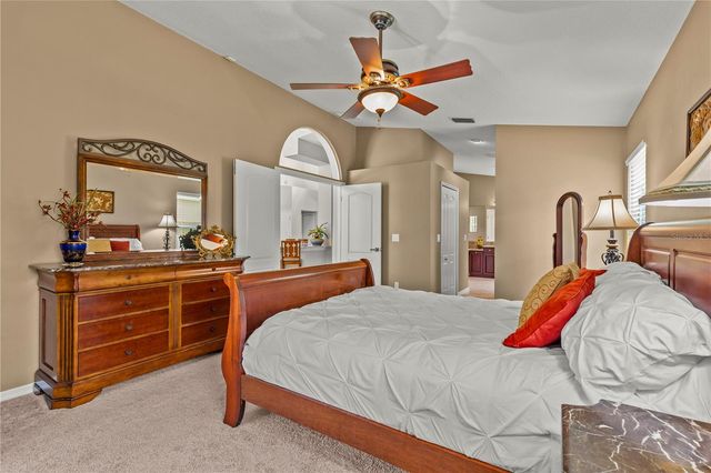 10522 CHAMBERS DRIVE, Tampa, FL 33626
