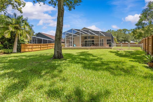 10522 CHAMBERS DRIVE, Tampa, FL 33626