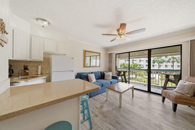 6102 Seawall Boulevard 187, Galveston, TX 77551