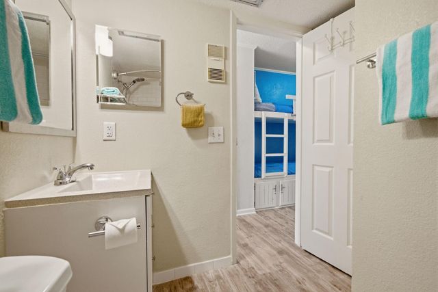 6102 Seawall Boulevard 187, Galveston, TX 77551