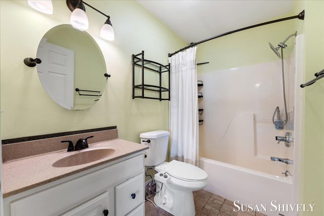 5022 Montauk Drive NW, Comstock Park, MI 49321