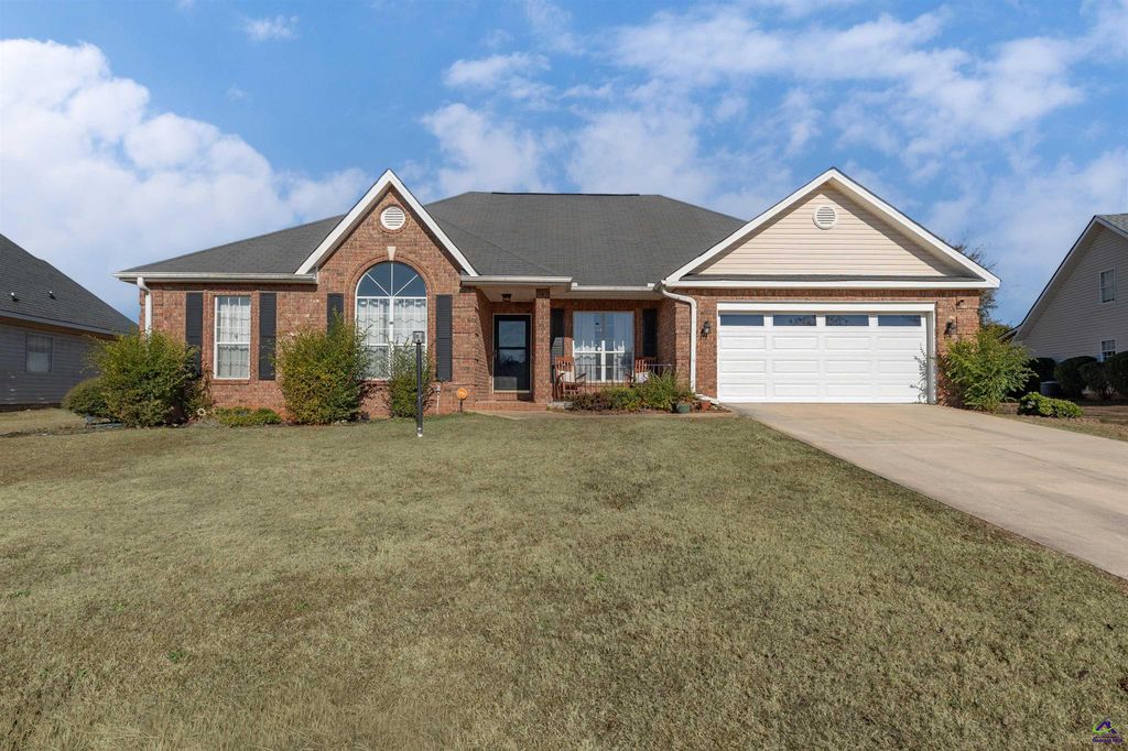 114 Mallard Pointe, Kathleen, GA 31047