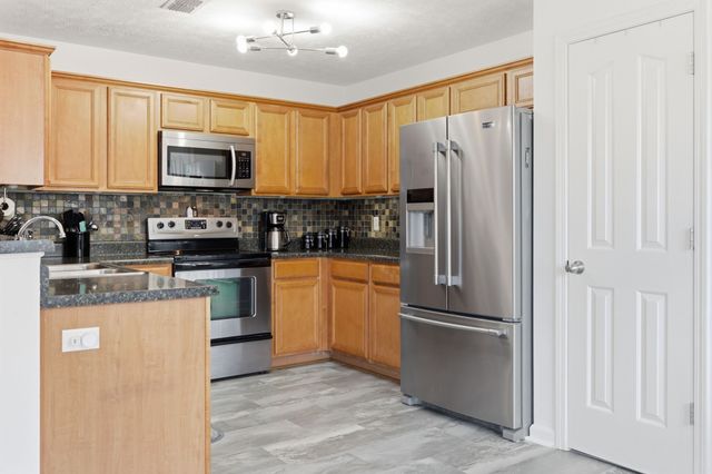 1946 Odessa Ave, Murfreesboro, TN 37128