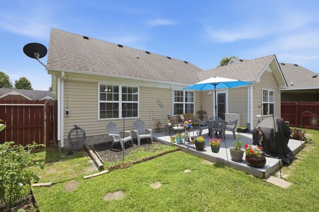 1946 Odessa Ave, Murfreesboro, TN 37128