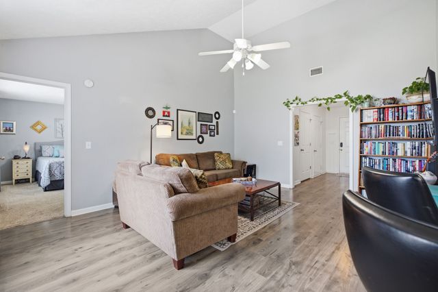1946 Odessa Ave, Murfreesboro, TN 37128