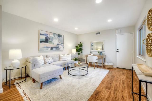 6555 VIA BARONA, Carlsbad, CA 92009