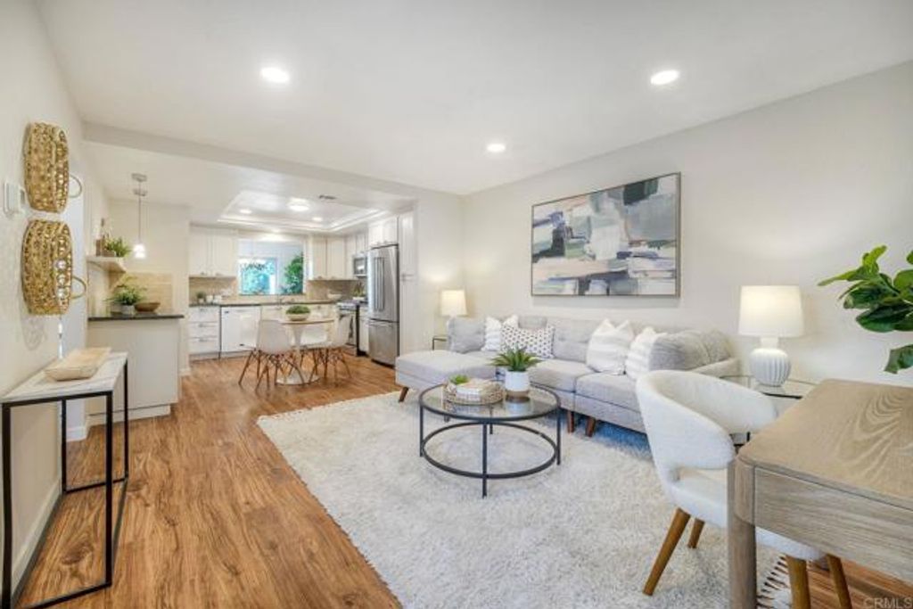 6555 VIA BARONA, Carlsbad, CA 92009