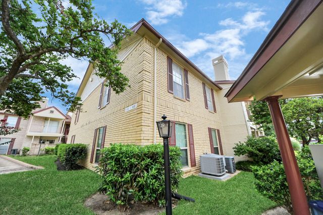 2120 El Paseo Street 405, Houston, TX 77054
