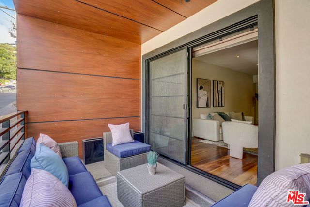 8788 Shoreham Drive 23, West Hollywood, CA 90069