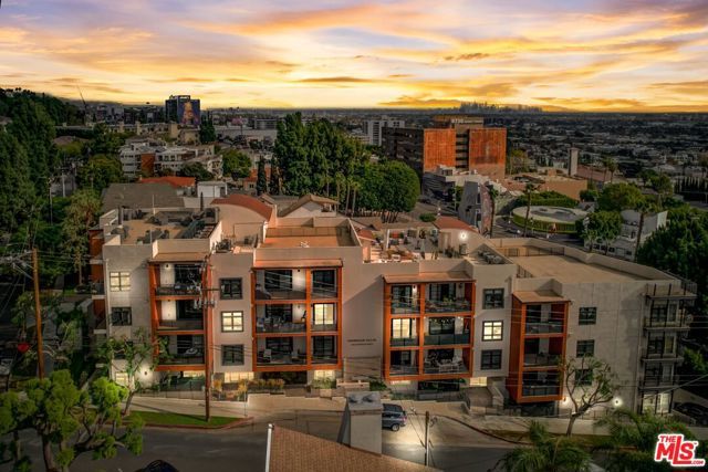 8788 Shoreham Drive 23, West Hollywood, CA 90069