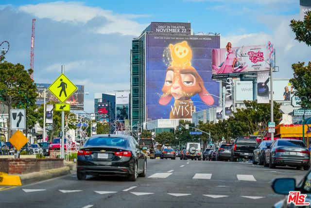 8788 Shoreham Drive 23, West Hollywood, CA 90069