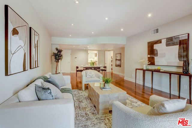 8788 Shoreham Drive 23, West Hollywood, CA 90069