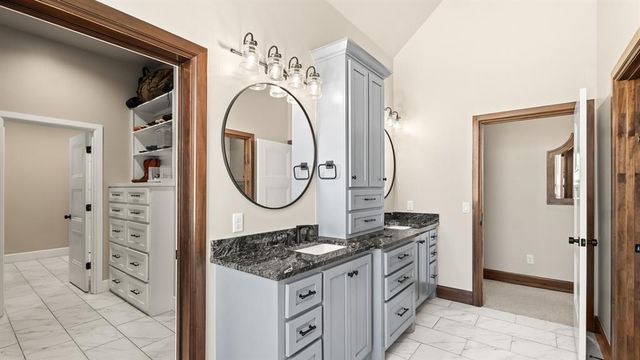3261 Red Ridge Drive, Blanchard, OK 73010