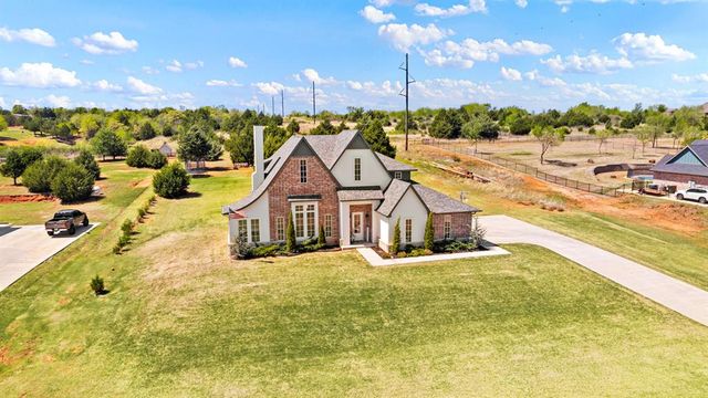 3261 Red Ridge Drive, Blanchard, OK 73010