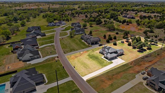 3261 Red Ridge Drive, Blanchard, OK 73010