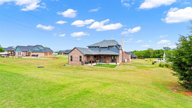 3261 Red Ridge Drive, Blanchard, OK 73010