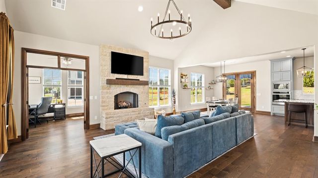 3261 Red Ridge Drive, Blanchard, OK 73010