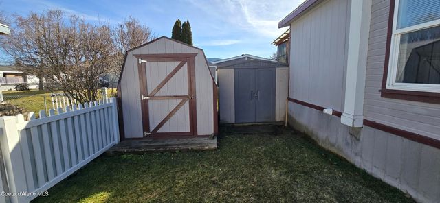 2124 W GUENEVERES WAY, Post Falls, ID 83854