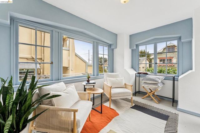 1262 Excelsior, Oakland, CA 94610