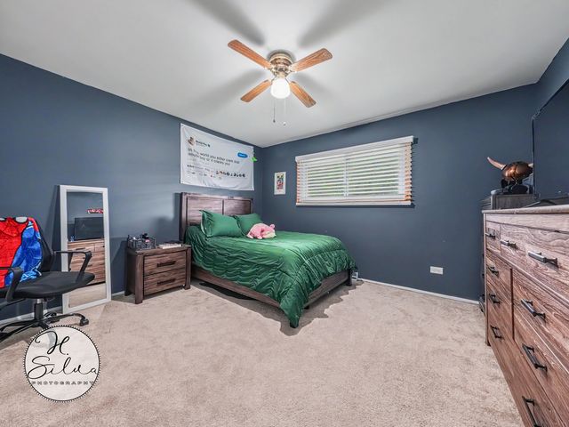 4402 Sycamore Lane, Rolling Meadows, IL 60008