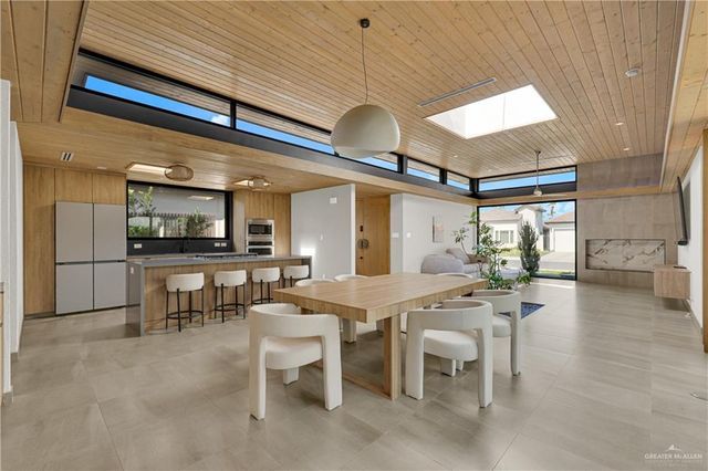 2620 W Chesterfield Avenue, Edinburg, TX 78539