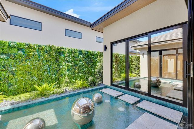 2620 W Chesterfield Avenue, Edinburg, TX 78539