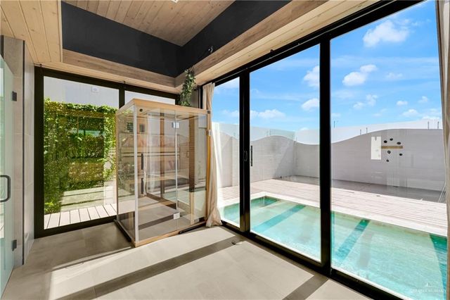 2620 W Chesterfield Avenue, Edinburg, TX 78539