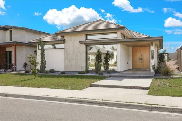 2620 W Chesterfield Avenue, Edinburg, TX 78539
