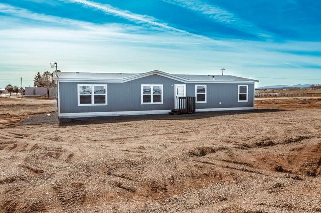 2 San Pedro Circle, Moriarty, NM 87035