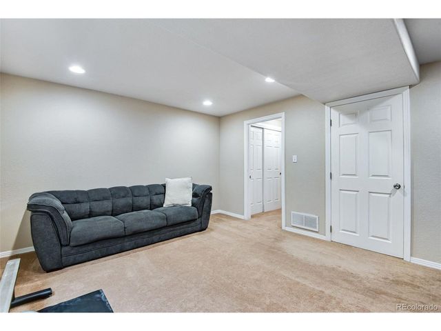 1179 S Alton Ct, Denver, CO 80247