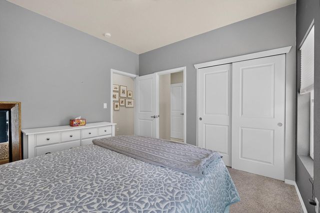 1400 Tierra Verde Loop NW, Los Lunas, NM 87031