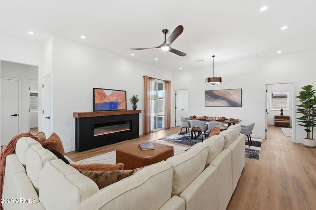 1826 E Whitton Avenue, Phoenix, AZ 85016