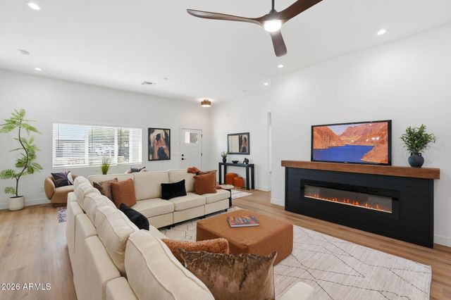 1826 E Whitton Avenue, Phoenix, AZ 85016