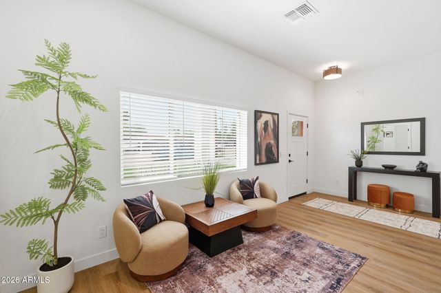 1826 E Whitton Avenue, Phoenix, AZ 85016