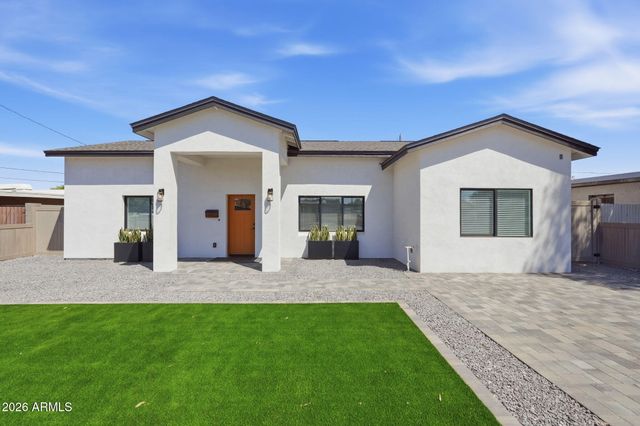 1826 E Whitton Avenue, Phoenix, AZ 85016