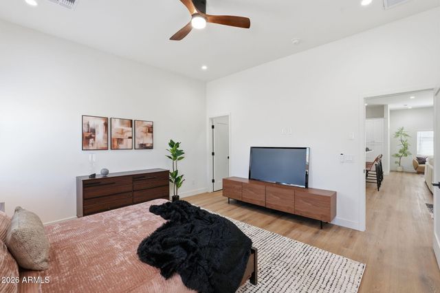 1826 E Whitton Avenue, Phoenix, AZ 85016