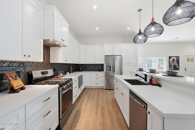 1826 E Whitton Avenue, Phoenix, AZ 85016